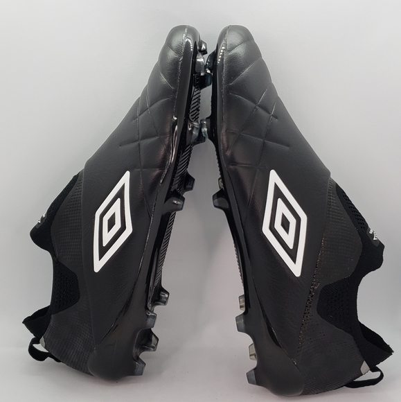 $220 Umbro Medusae III Elite FG Laceless Soccer Cleats sz 12 - Picture 8 of 13